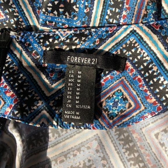 Forever 21 Blue & Black Diamond Patterned Short Sleeve Top - Picture 6 of 6